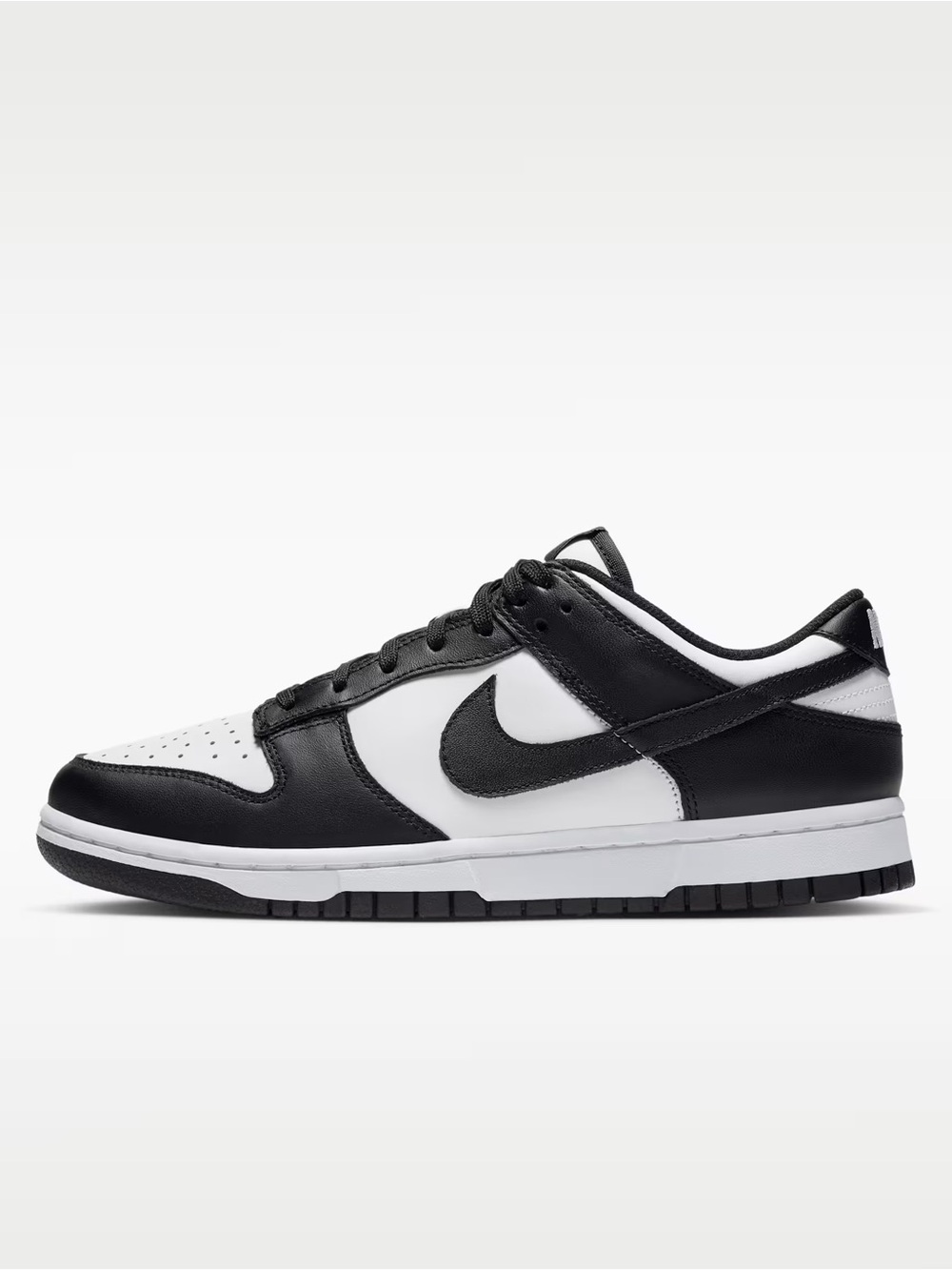 Nike Dunk Low Panda Black White DD1503-101 Women’s Size 6.5 Great Condition